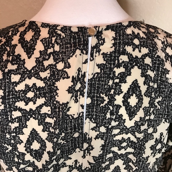 ONE CLOTHING Spring Longsleeve Pocket Romper XS - Picture 6 of 8